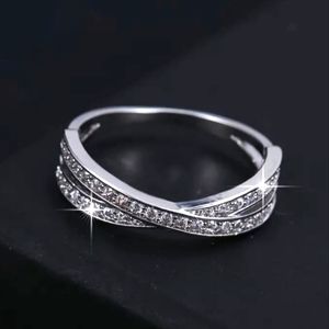 Nwtib. Classy stainless steel and cubic zirconia band